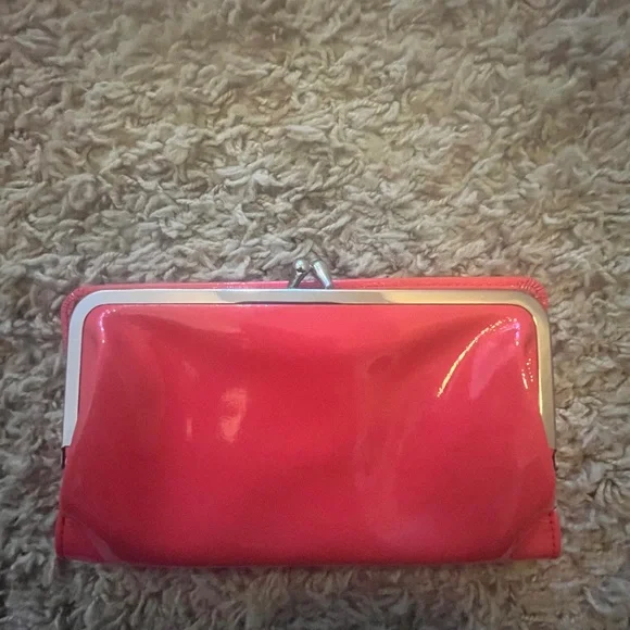 HOBO Shiny Red Clutch - Picture 6 of 8